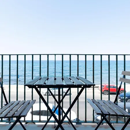 Apartment The Sea Outside By Wonderful Italy *