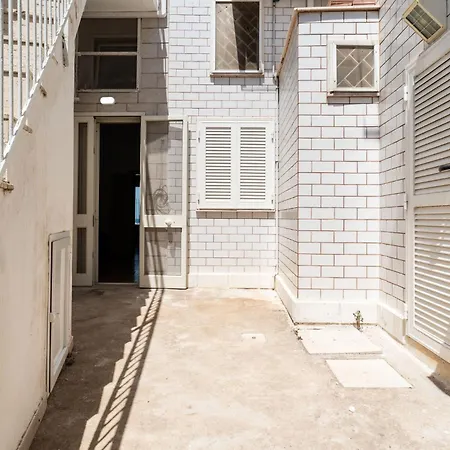 Apartment The Sea Outside By Wonderful Italy Bari